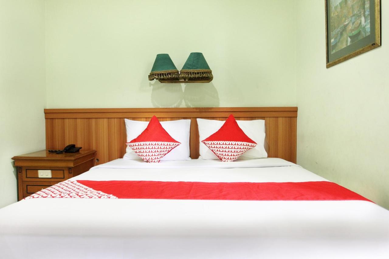 Reddoorz Plus Near Kemang Raya Jakarta Exteriör bild