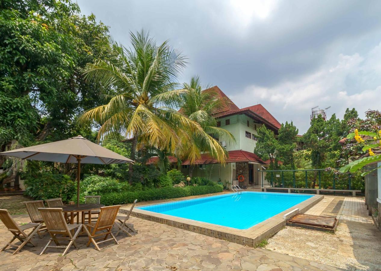 Reddoorz Plus Near Kemang Raya Jakarta Exteriör bild