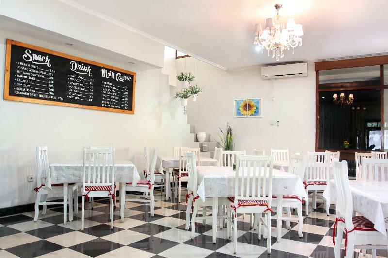 Reddoorz Plus Near Kemang Raya Jakarta Exteriör bild
